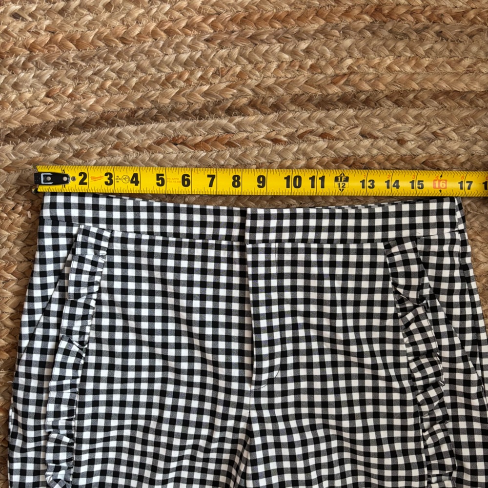 Zara Woman Large Black & White Gingham Cropped Cotton Pants with Ruffle Detail - Picture 4 of 6